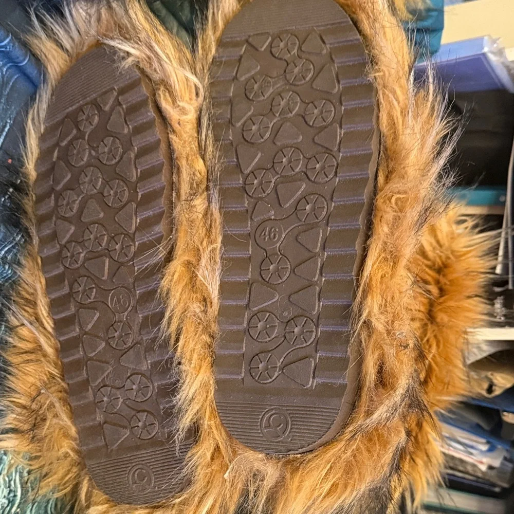 Over-the-Knee Faux Fur Boots with Heart Shaped Bag in Chestnut Brown